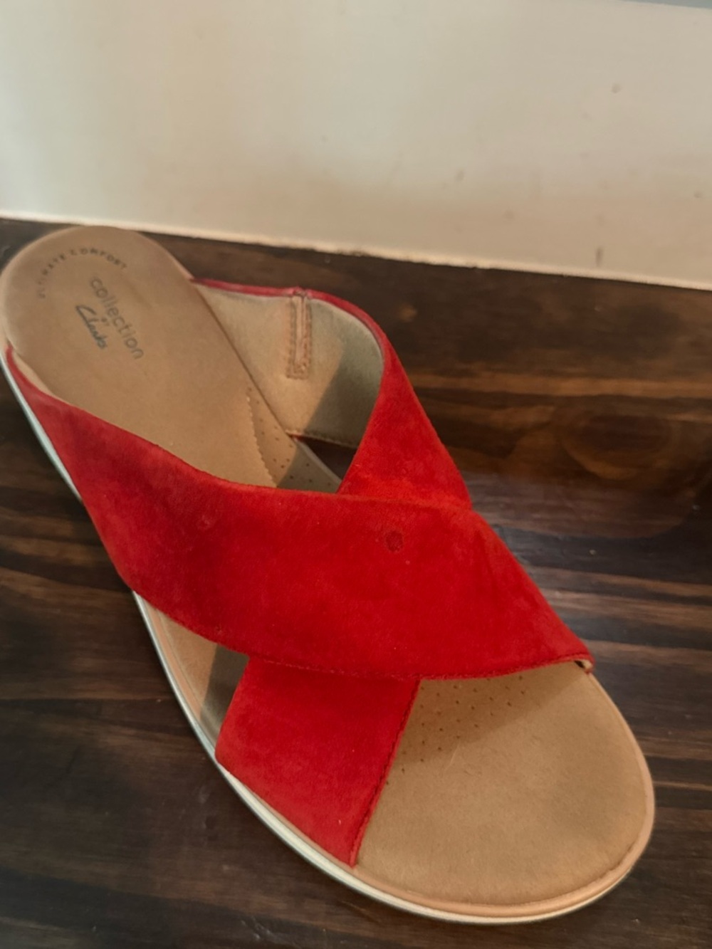 Clarks Women's Red Suede Crossband Slide Sandal size 10